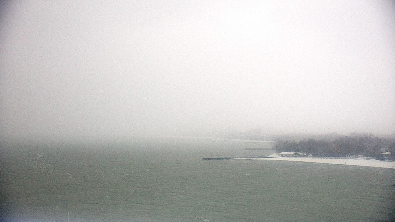 Thumbnail for current weather camera view from Northwestern University in Evanston, Illinois