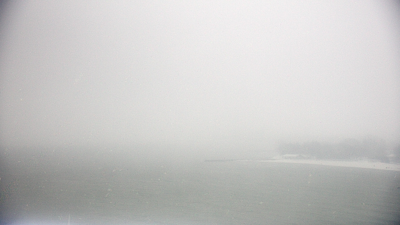 Thumbnail for current weather camera view from Northwestern University in Evanston, Illinois