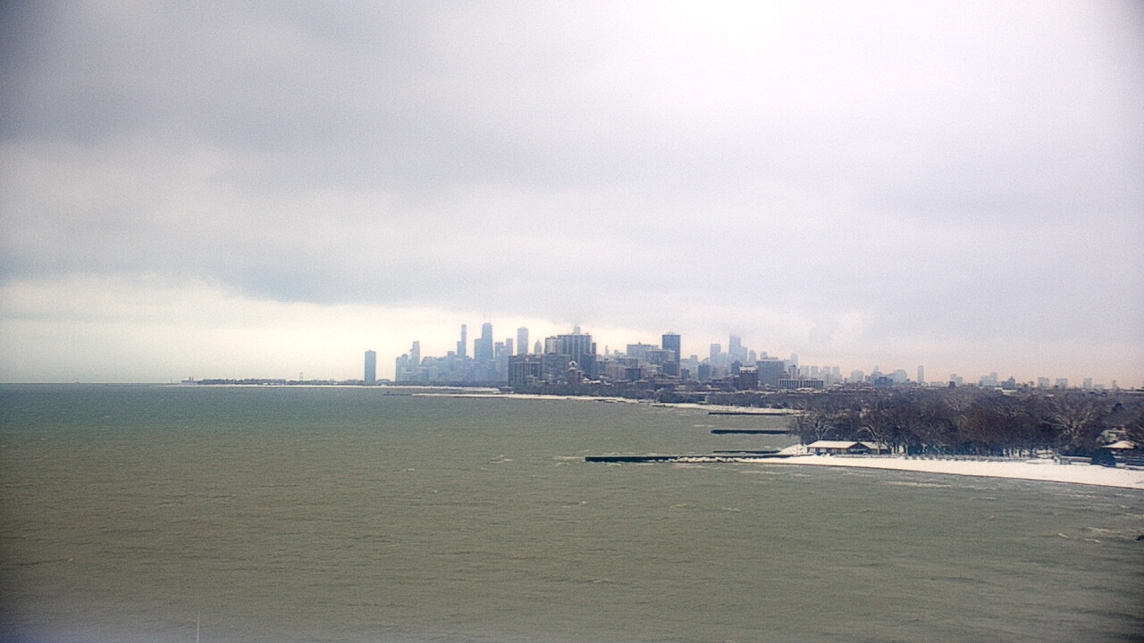 Thumbnail for current weather camera view from Northwestern University in Evanston, Illinois