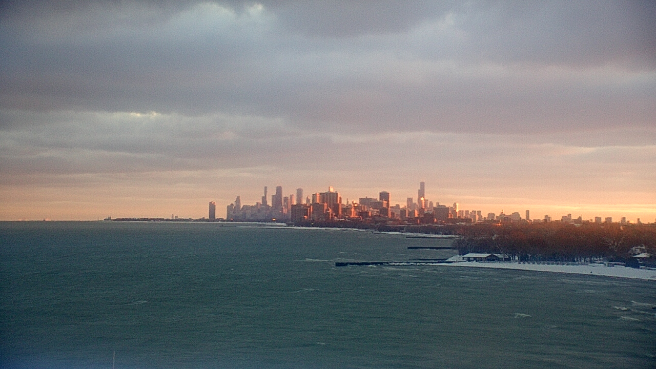 Thumbnail for current weather camera view from Northwestern University in Evanston, Illinois