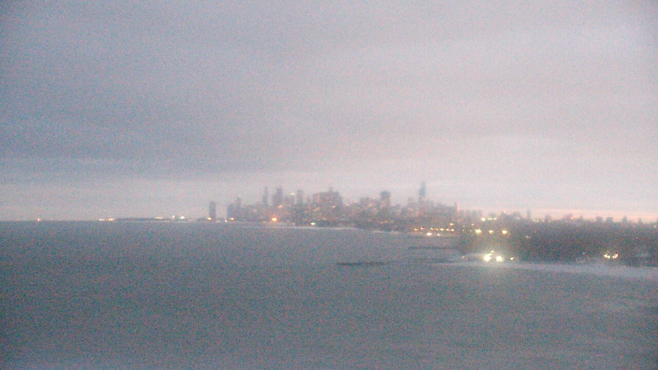 Thumbnail for current weather camera view from Northwestern University in Evanston, Illinois