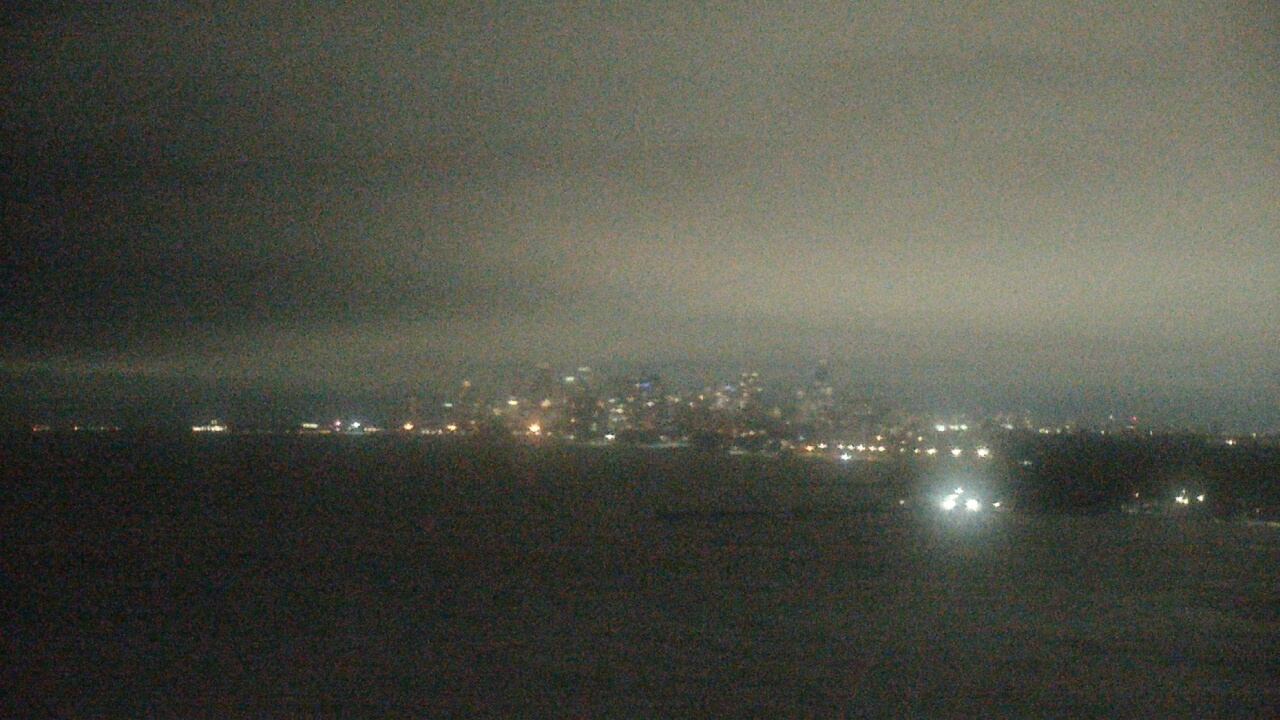 Thumbnail for current weather camera view from Northwestern University in Evanston, Illinois