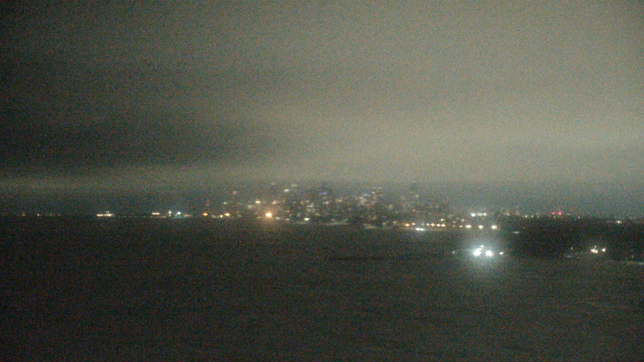 Thumbnail for current weather camera view from Northwestern University in Evanston, Illinois