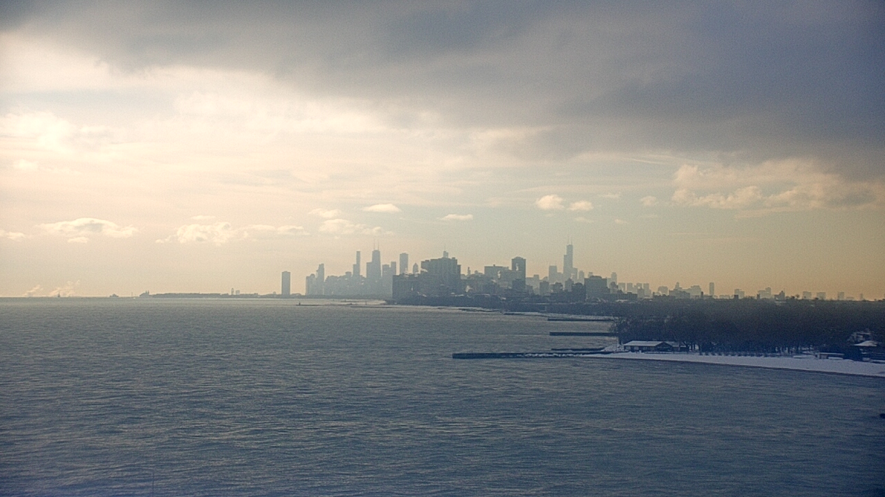 Thumbnail for current weather camera view from Northwestern University in Evanston, Illinois