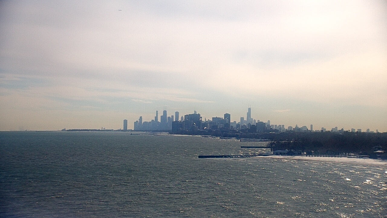 Thumbnail for current weather camera view from Northwestern University in Evanston, Illinois