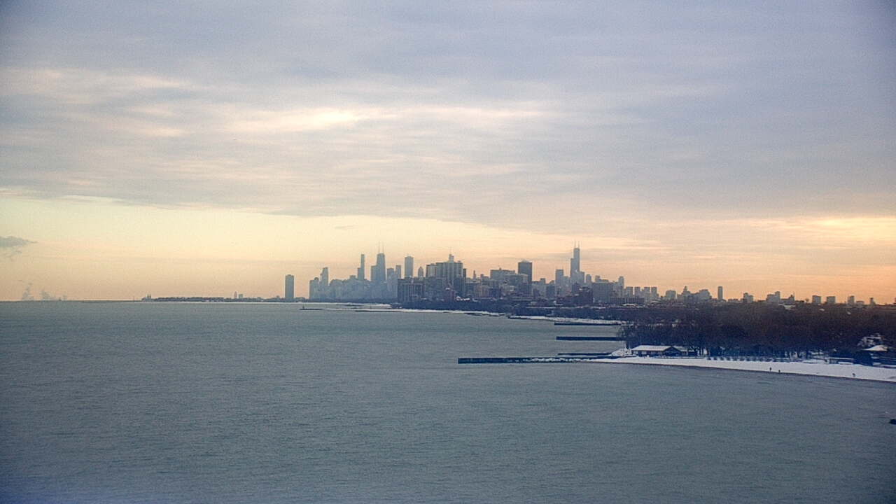 Thumbnail for current weather camera view from Northwestern University in Evanston, Illinois