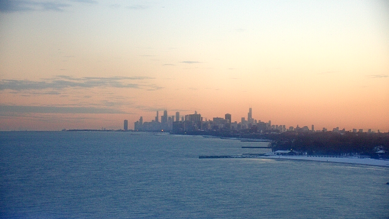 Thumbnail for current weather camera view from Northwestern University in Evanston, Illinois