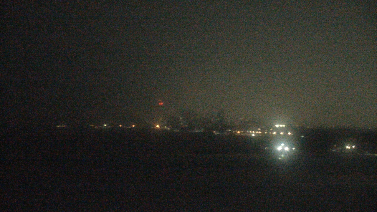 Thumbnail for current weather camera view from Northwestern University in Evanston, Illinois