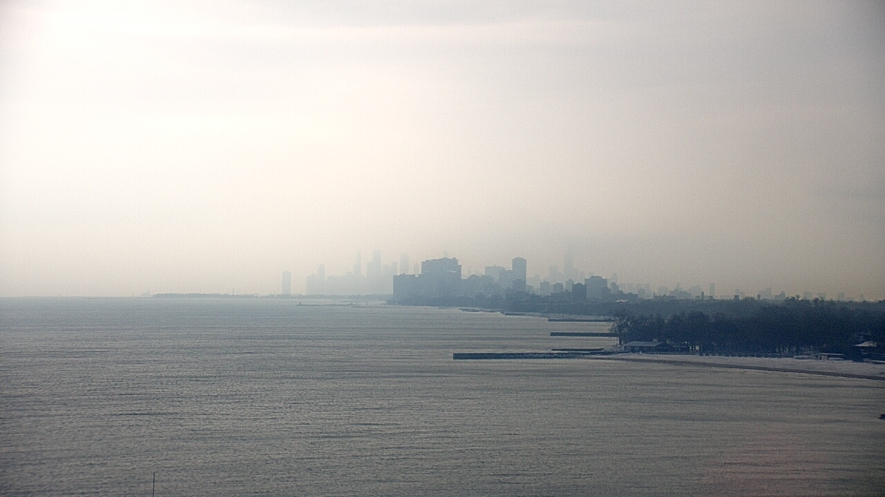 Thumbnail for current weather camera view from Northwestern University in Evanston, Illinois