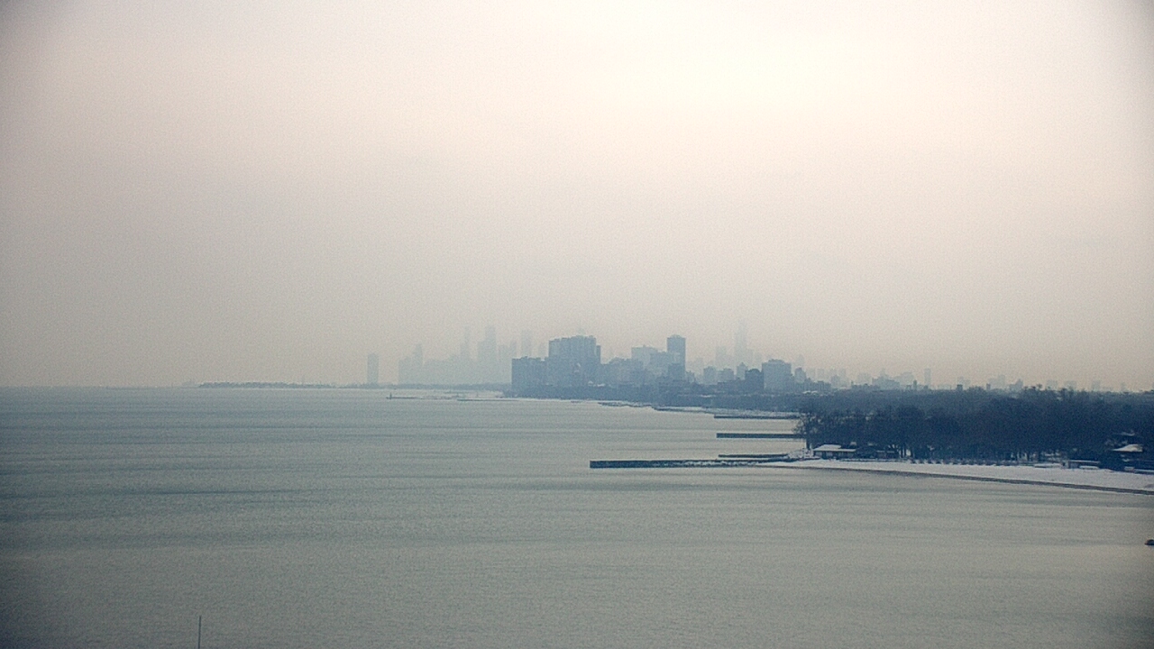 Thumbnail for current weather camera view from Northwestern University in Evanston, Illinois