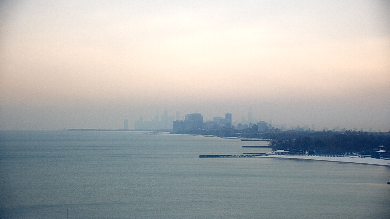 Thumbnail for current weather camera view from Northwestern University in Evanston, Illinois