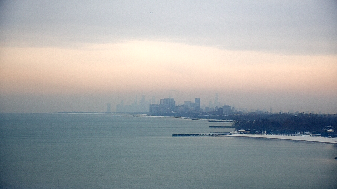Thumbnail for current weather camera view from Northwestern University in Evanston, Illinois