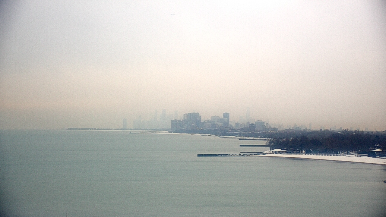 Thumbnail for current weather camera view from Northwestern University in Evanston, Illinois