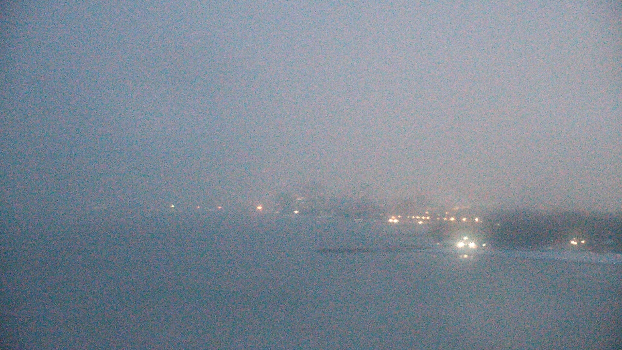 Thumbnail for current weather camera view from Northwestern University in Evanston, Illinois