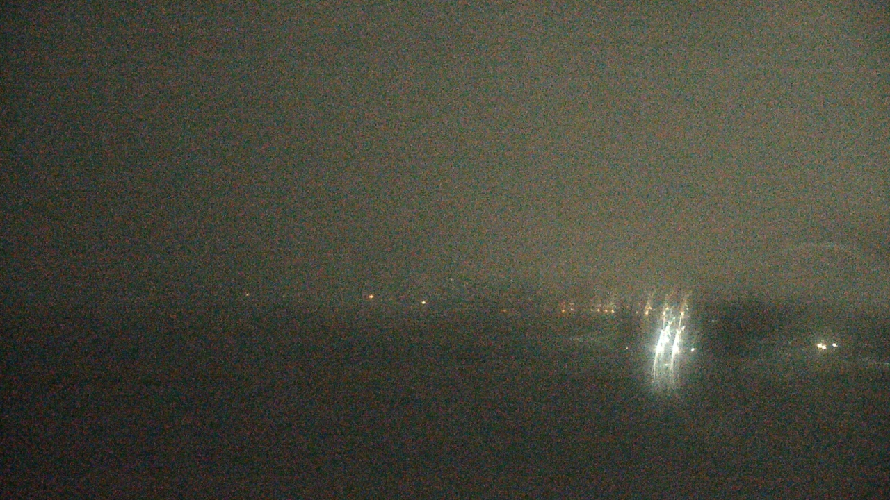 Thumbnail for current weather camera view from Northwestern University in Evanston, Illinois