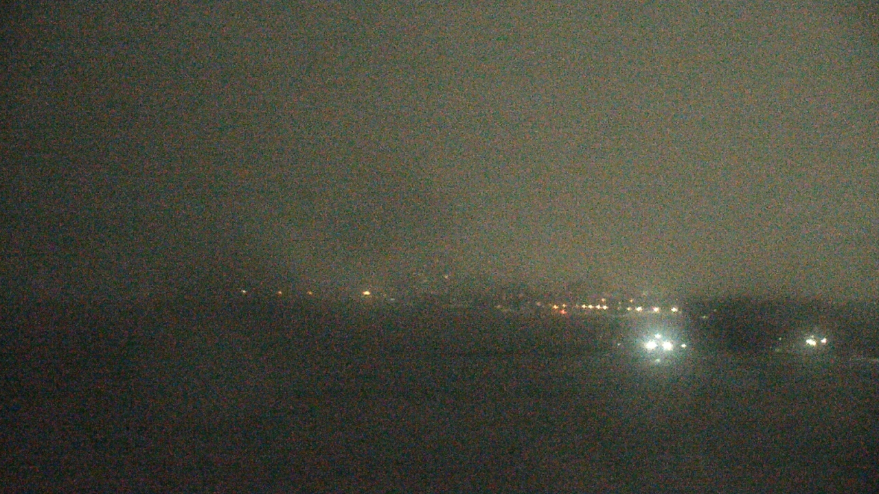 Thumbnail for current weather camera view from Northwestern University in Evanston, Illinois