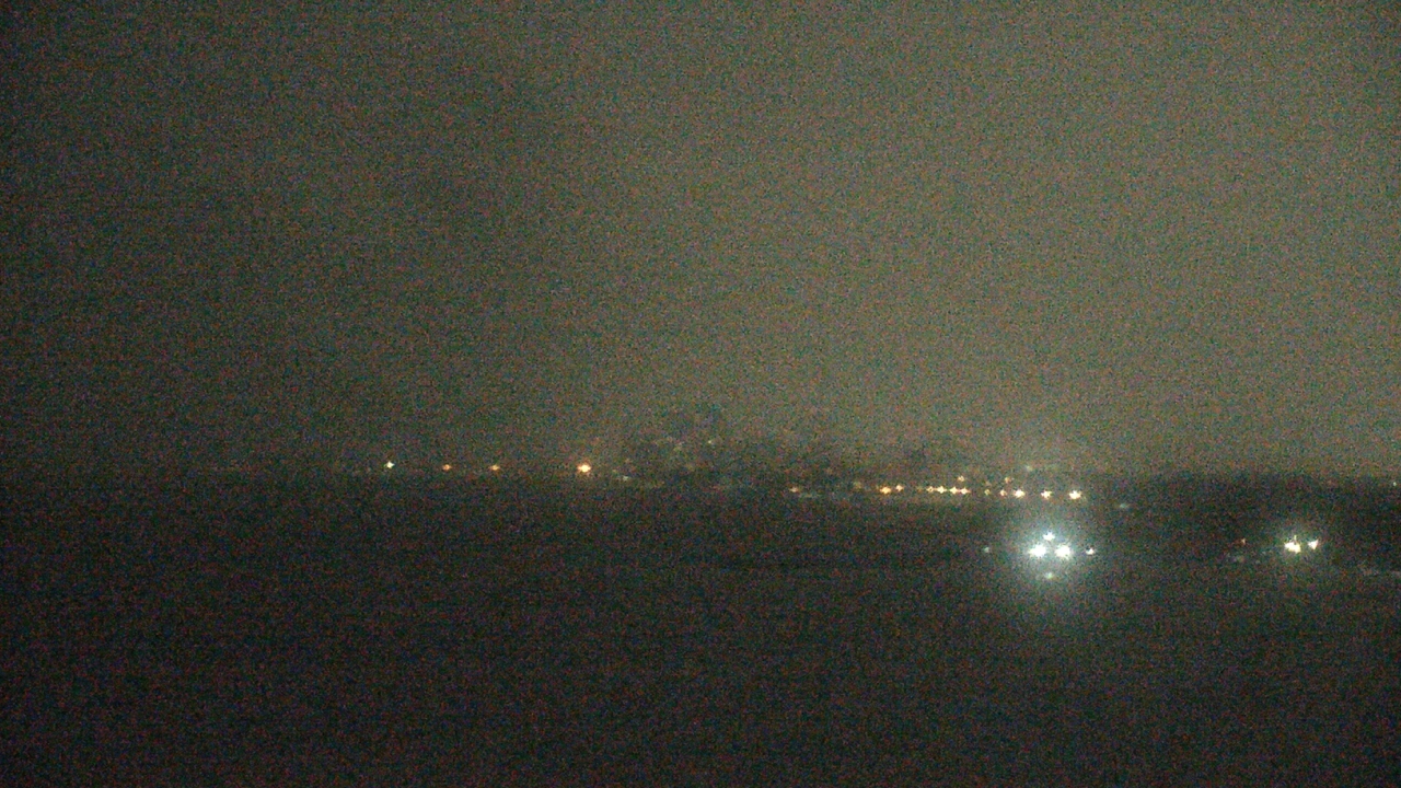 Thumbnail for current weather camera view from Northwestern University in Evanston, Illinois