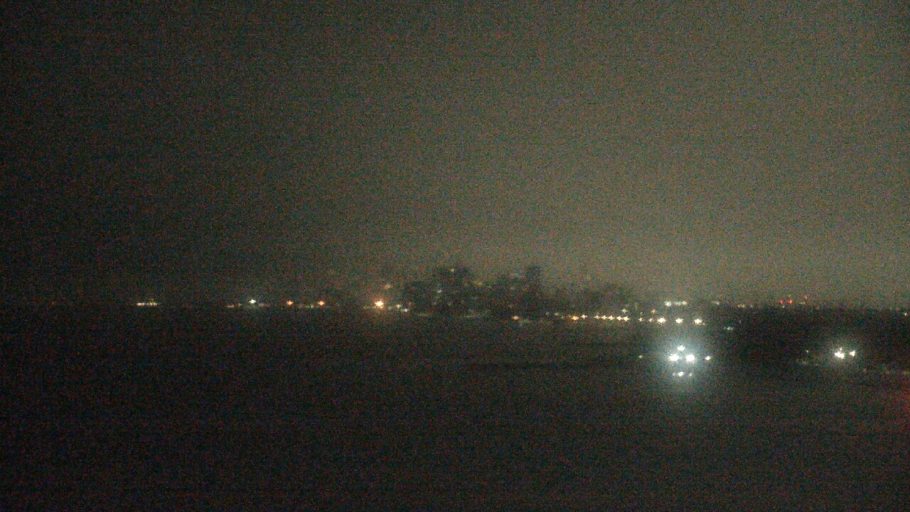 Thumbnail for current weather camera view from Northwestern University in Evanston, Illinois