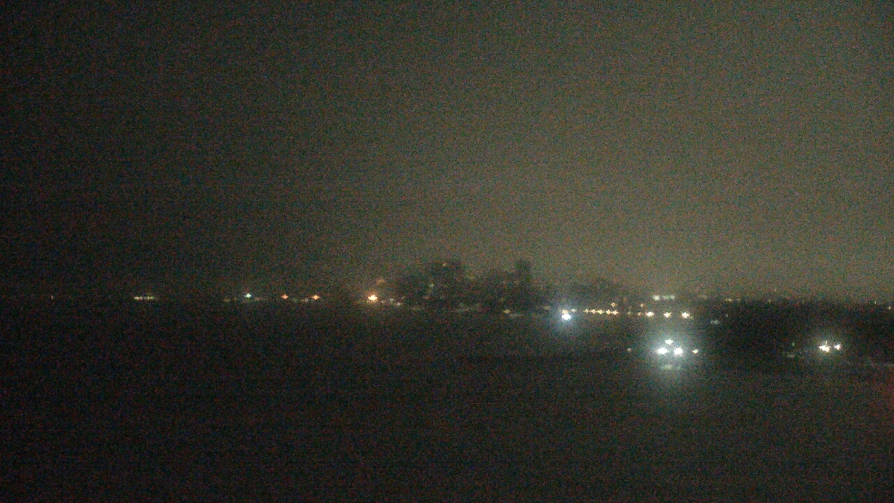 Thumbnail for current weather camera view from Northwestern University in Evanston, Illinois