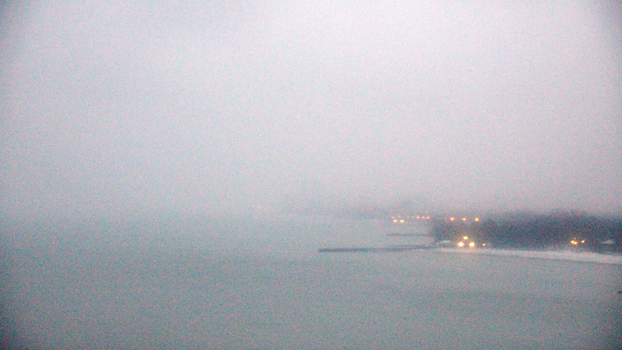 Thumbnail for current weather camera view from Northwestern University in Evanston, Illinois