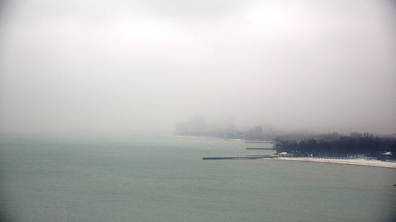 Thumbnail for current weather camera view from Northwestern University in Evanston, Illinois