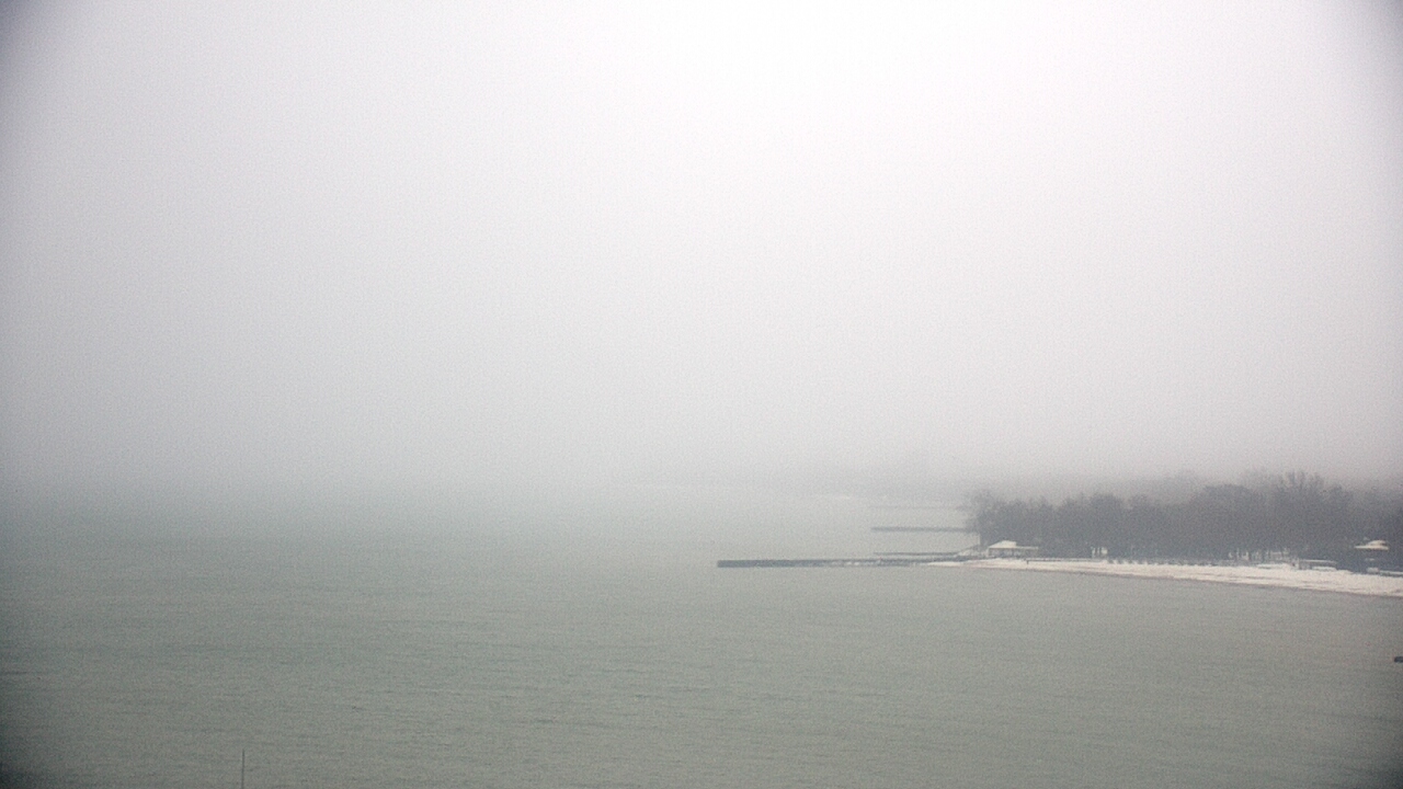 Thumbnail for current weather camera view from Northwestern University in Evanston, Illinois