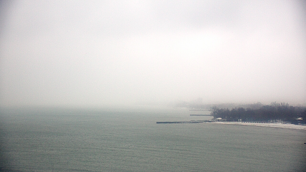 Thumbnail for current weather camera view from Northwestern University in Evanston, Illinois