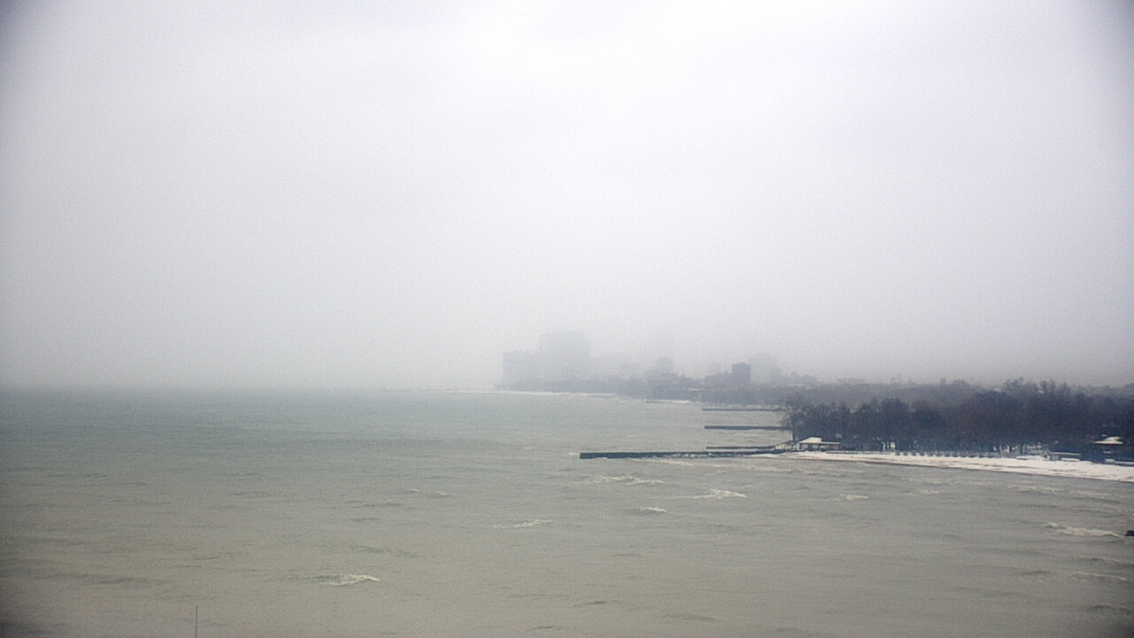 Thumbnail for current weather camera view from Northwestern University in Evanston, Illinois