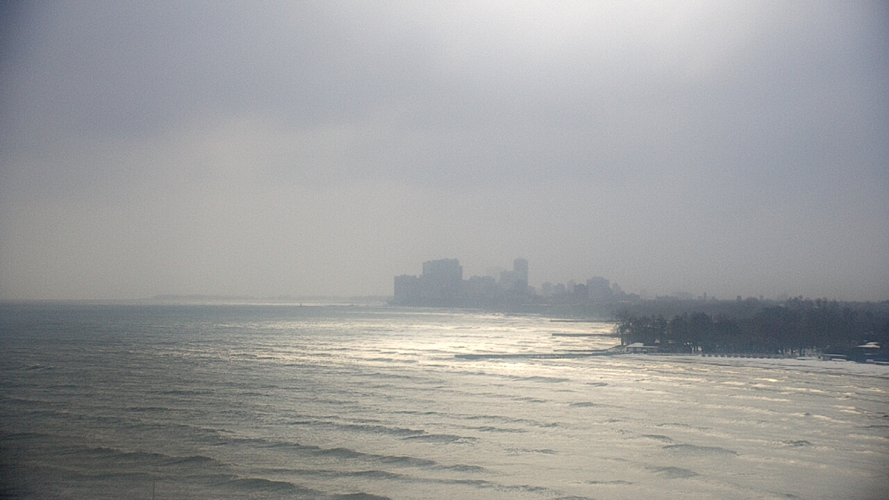 Thumbnail for current weather camera view from Northwestern University in Evanston, Illinois