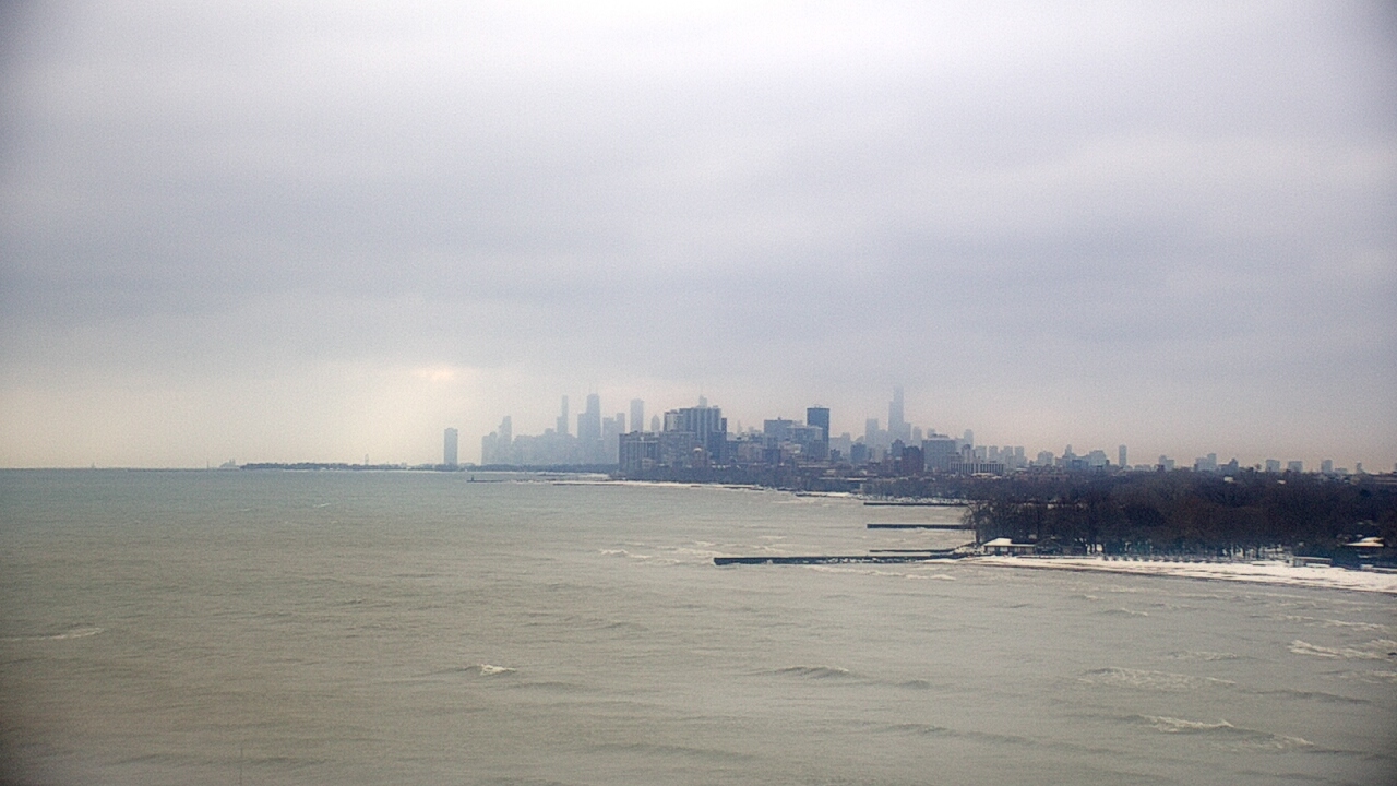 Thumbnail for current weather camera view from Northwestern University in Evanston, Illinois