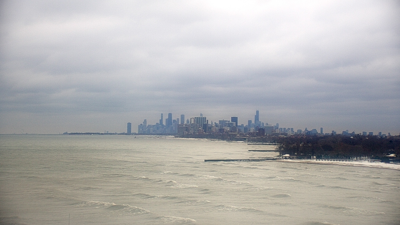 Thumbnail for current weather camera view from Northwestern University in Evanston, Illinois