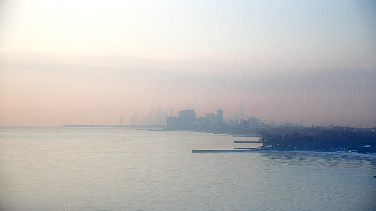 Thumbnail for current weather camera view from Northwestern University in Evanston, Illinois