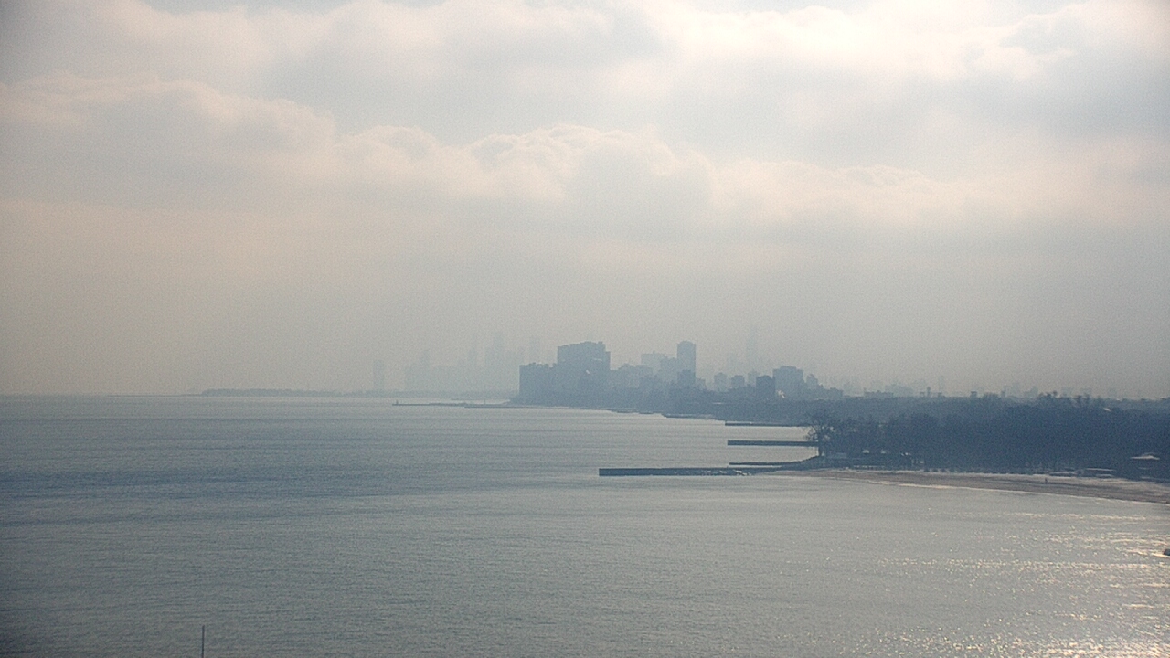 Thumbnail for current weather camera view from Northwestern University in Evanston, Illinois