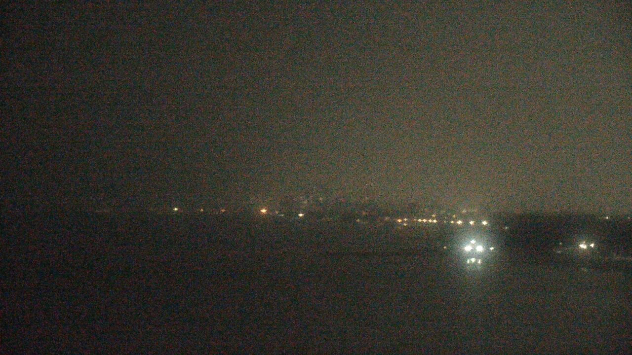 Thumbnail for current weather camera view from Northwestern University in Evanston, Illinois