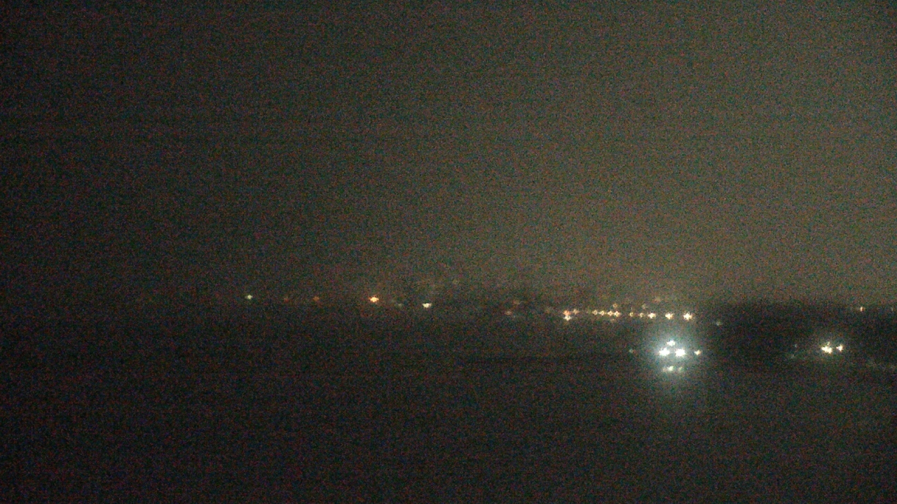 Thumbnail for current weather camera view from Northwestern University in Evanston, Illinois