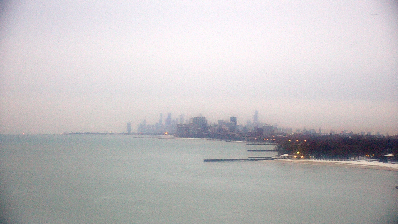 Thumbnail for current weather camera view from Northwestern University in Evanston, Illinois