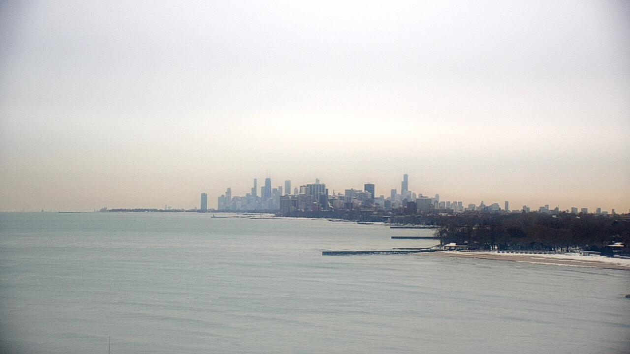 Thumbnail for current weather camera view from Northwestern University in Evanston, Illinois