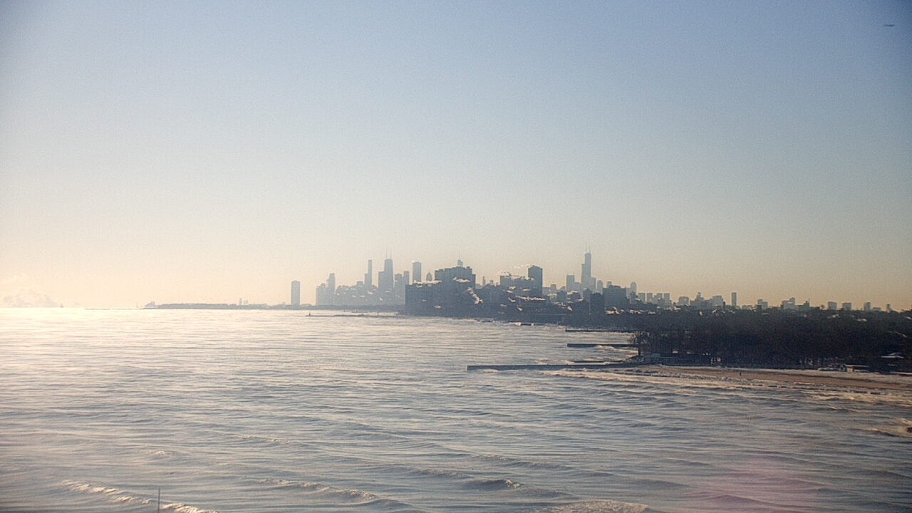 Thumbnail for current weather camera view from Northwestern University in Evanston, Illinois