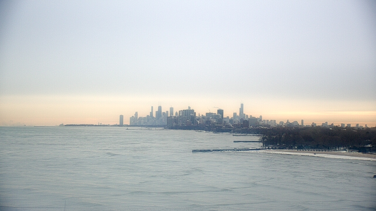 Thumbnail for current weather camera view from Northwestern University in Evanston, Illinois