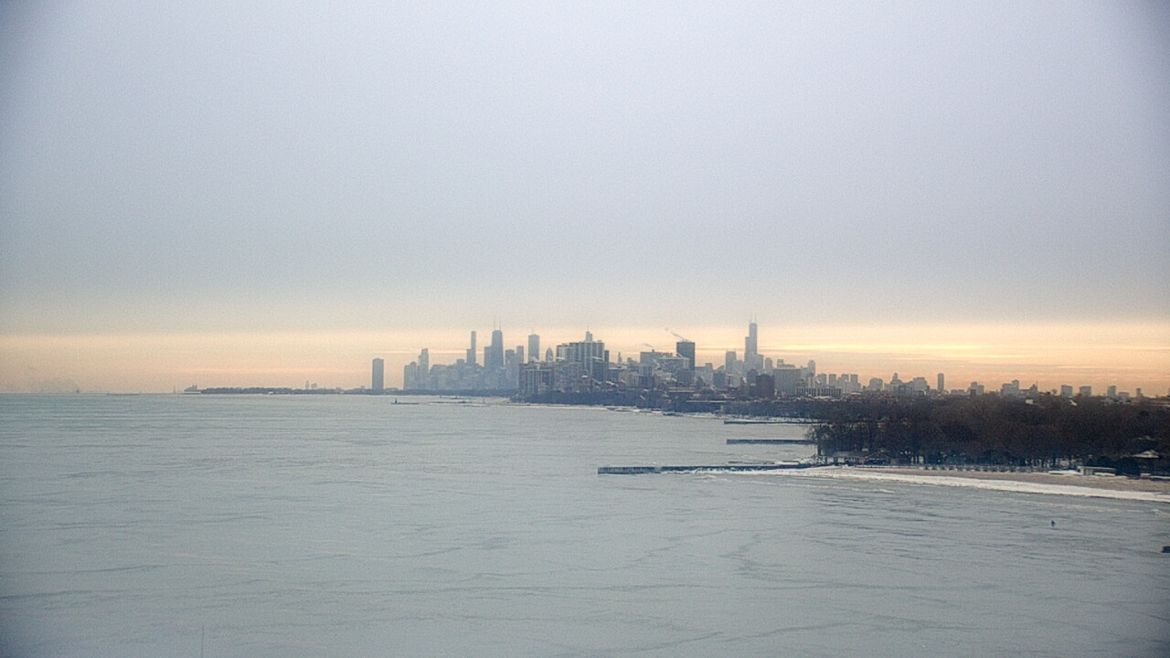 Thumbnail for current weather camera view from Northwestern University in Evanston, Illinois