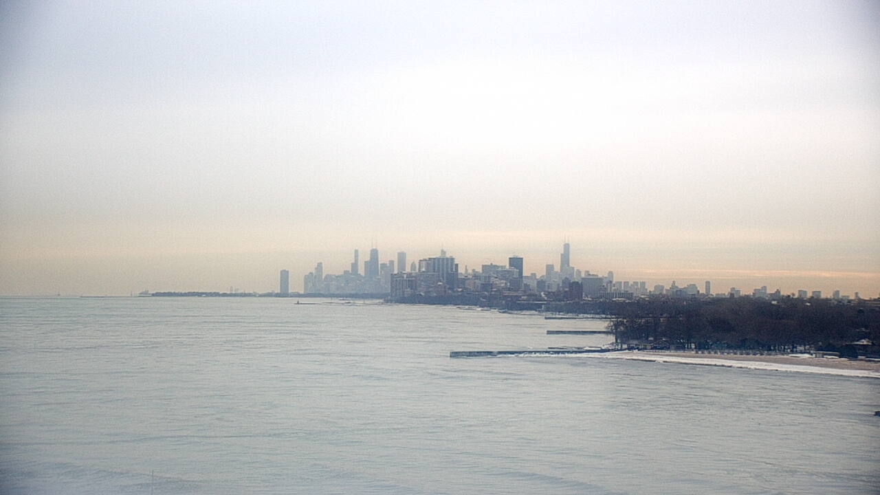 Thumbnail for current weather camera view from Northwestern University in Evanston, Illinois