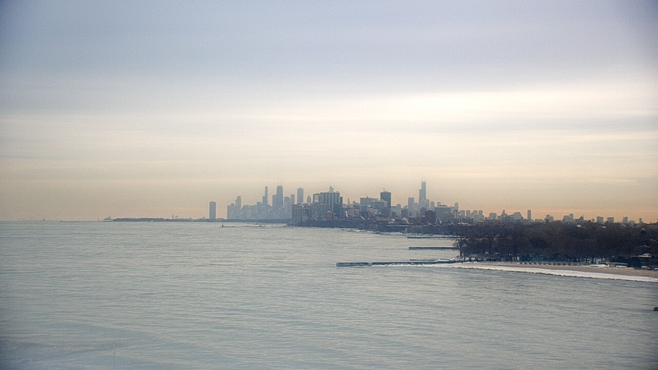 Thumbnail for current weather camera view from Northwestern University in Evanston, Illinois