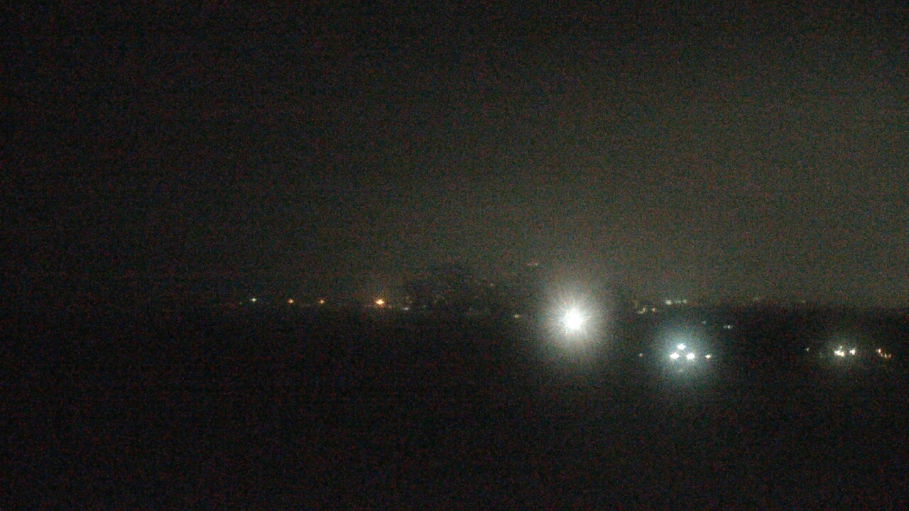 Thumbnail for current weather camera view from Northwestern University in Evanston, Illinois