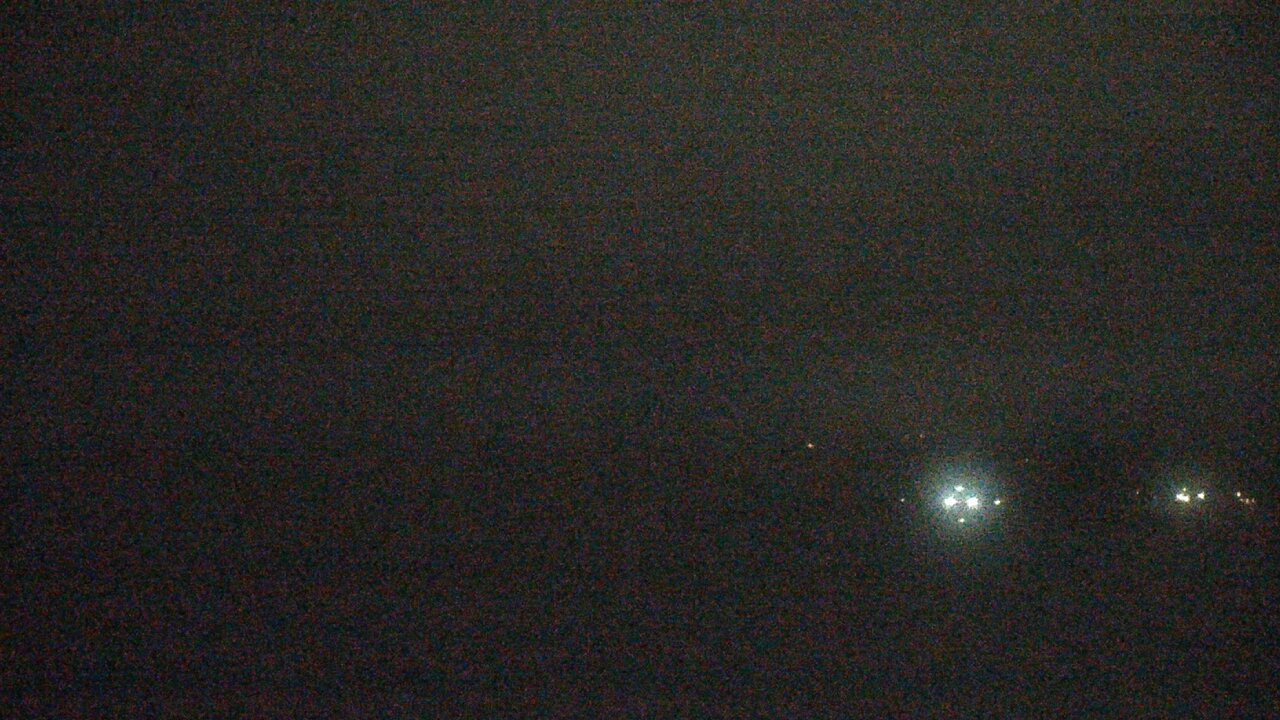 Thumbnail for current weather camera view from Northwestern University in Evanston, Illinois