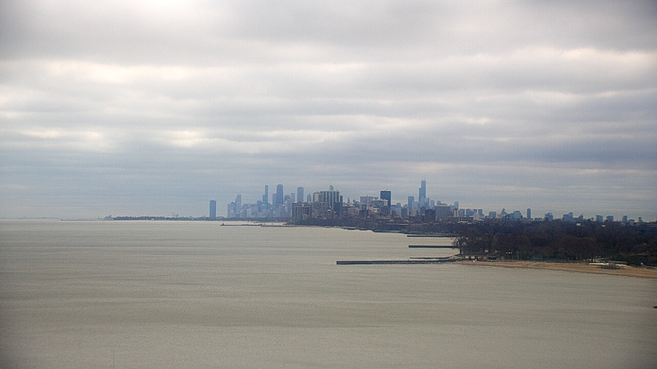 Thumbnail for current weather camera view from Northwestern University in Evanston, Illinois