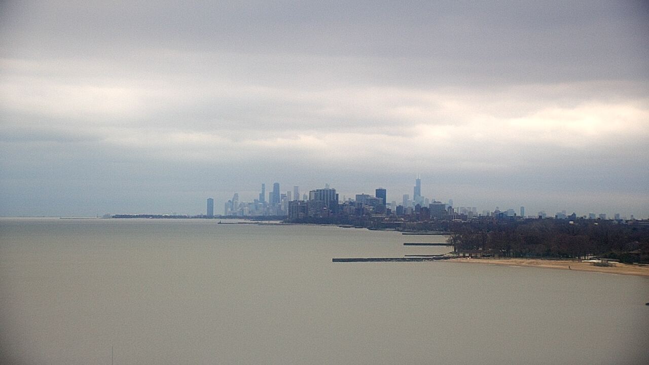 Thumbnail for current weather camera view from Northwestern University in Evanston, Illinois