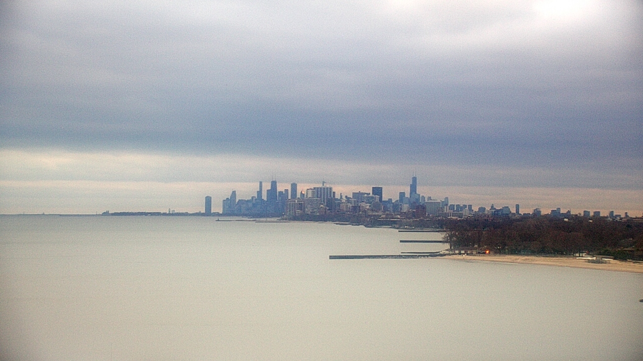 Thumbnail for current weather camera view from Northwestern University in Evanston, Illinois