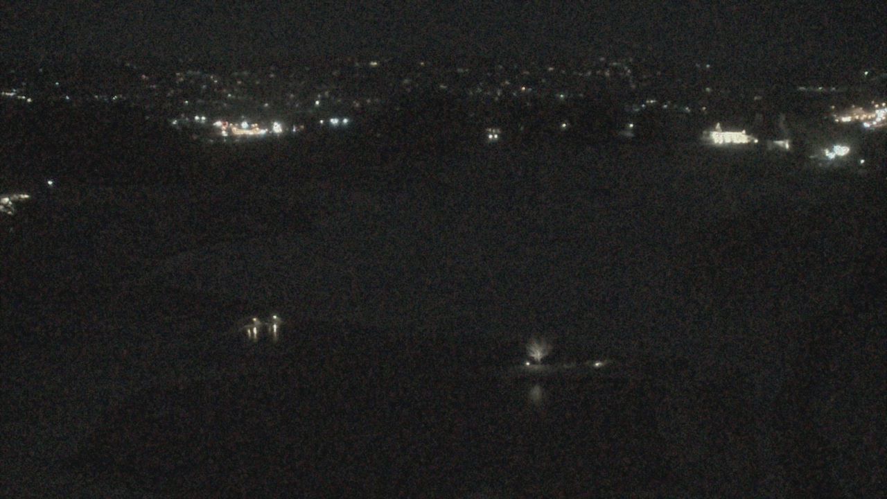 Thumbnail for current weather camera view from The Club at Nevillewood in Collier Township, Pennsylvania