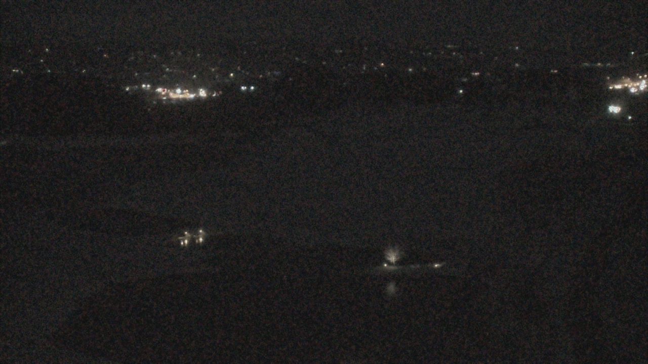 Thumbnail for current weather camera view from The Club at Nevillewood in Collier Township, Pennsylvania