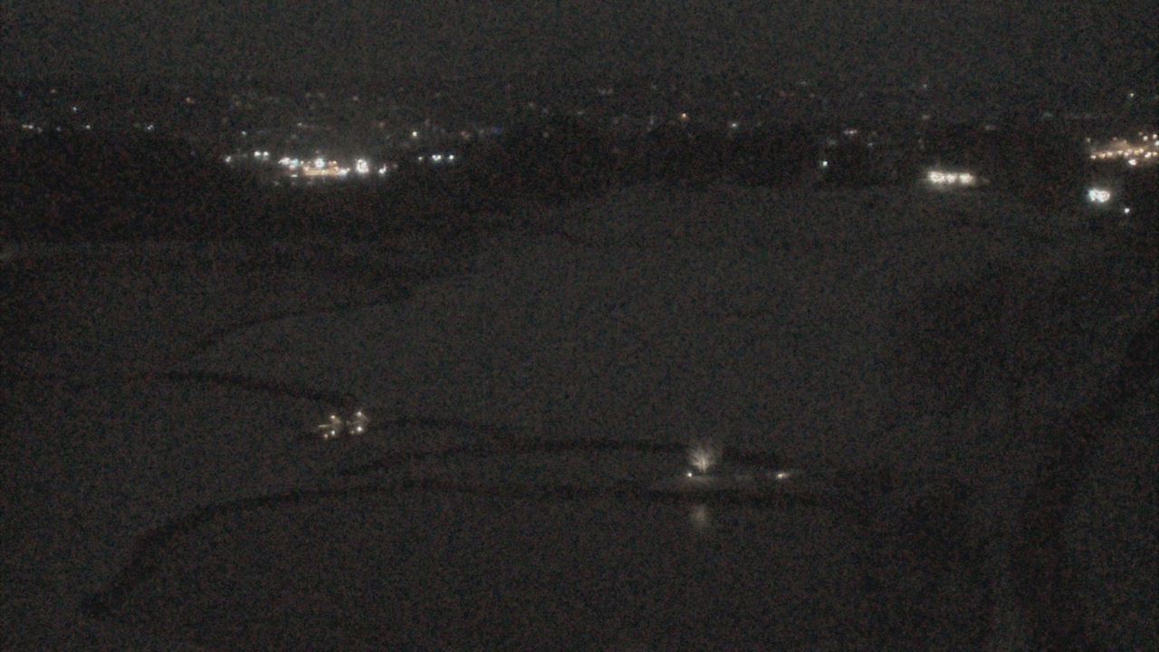 Thumbnail for current weather camera view from The Club at Nevillewood in Collier Township, Pennsylvania